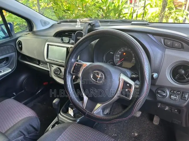 Toyota Vitz F 2016