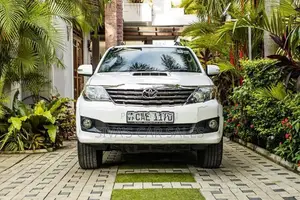 Toyota Fortuner 2014