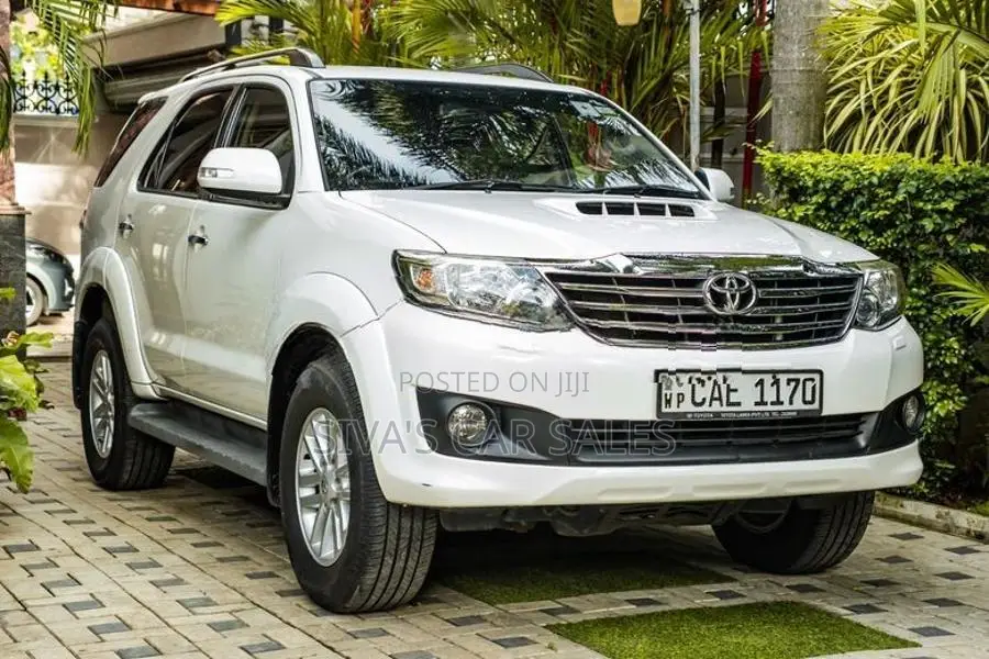 Toyota Fortuner 2014