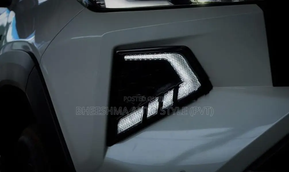 Toyota Hilux Travo 2026 DRL Light