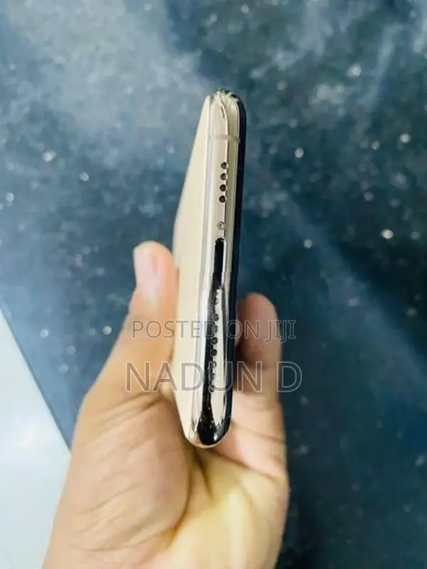 Apple iPhone 11 Pro Max 256GB (Used)