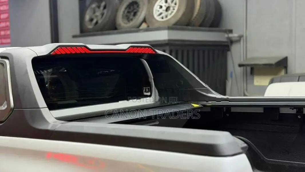 Hilux LED Roll Bar