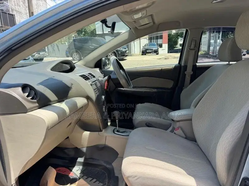 Toyota Belta Full Option 2012