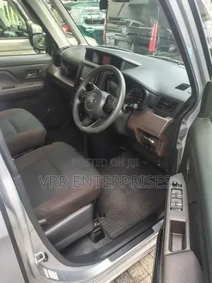 Toyota Roomy 2023