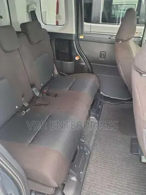 Toyota Roomy 2023