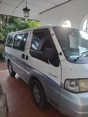 Nissan Vanette Lion Face 2001