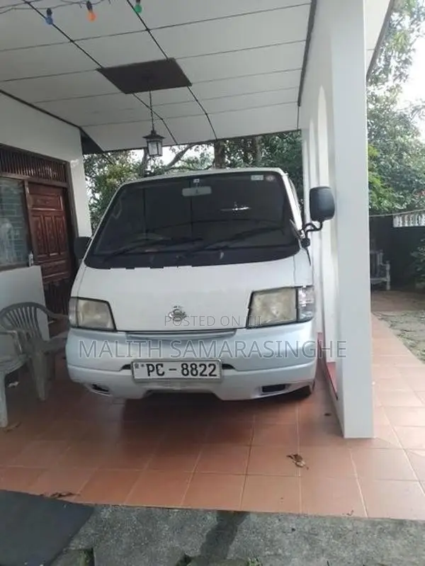 Nissan Vanette Lion Face 2001