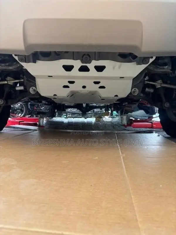 TOYOTA HILUX FULL UNDER GUARD