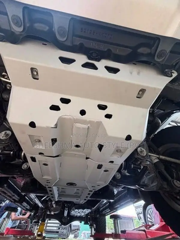 TOYOTA HILUX FULL UNDER GUARD