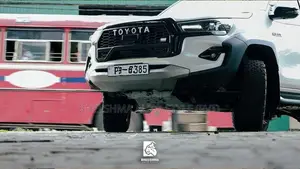 TOYOTA HILUX FULL UNDER GUARD