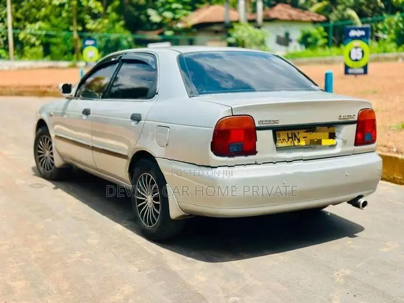 Suzuki Baleno 2003