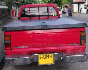 Mitsubishi L200 2001