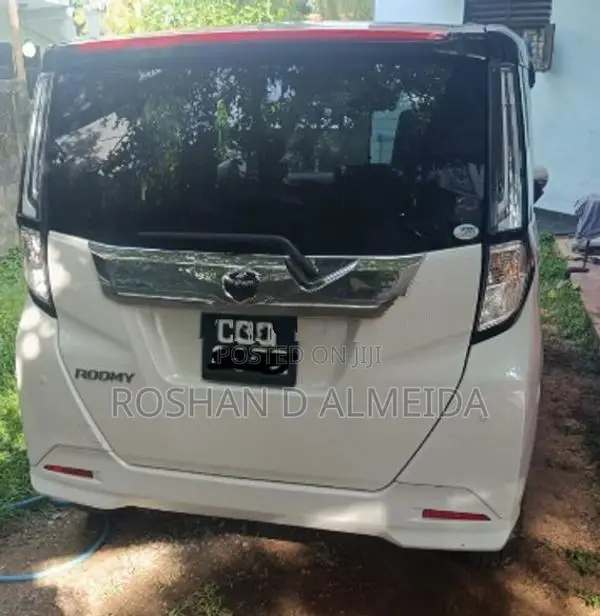 Toyota Roomy Custom G Turbo 2025
