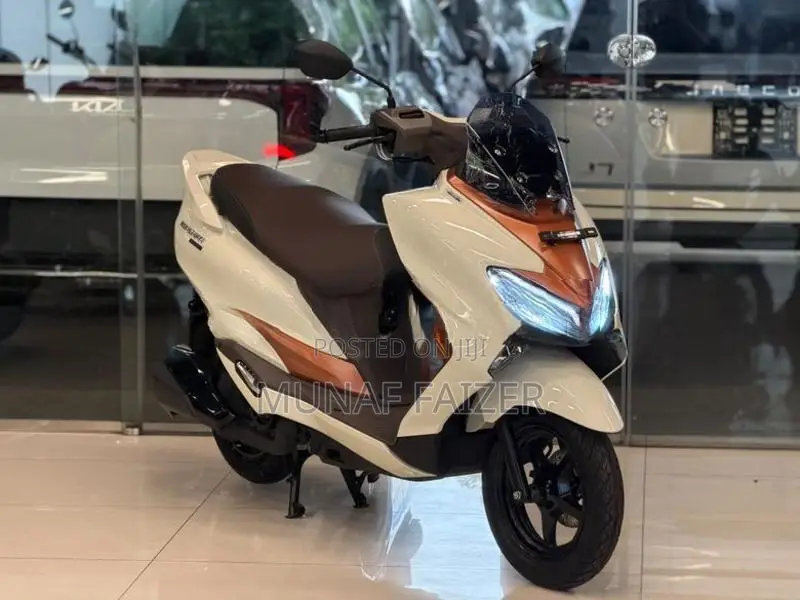 Suzuki Burgman 125 2026