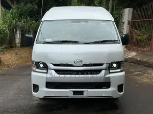 Toyota GDH KDH 223 HIGHROOF 2026