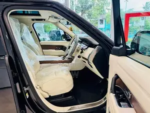 Land Rover Range P400 LWB 7Seat B/New 2025