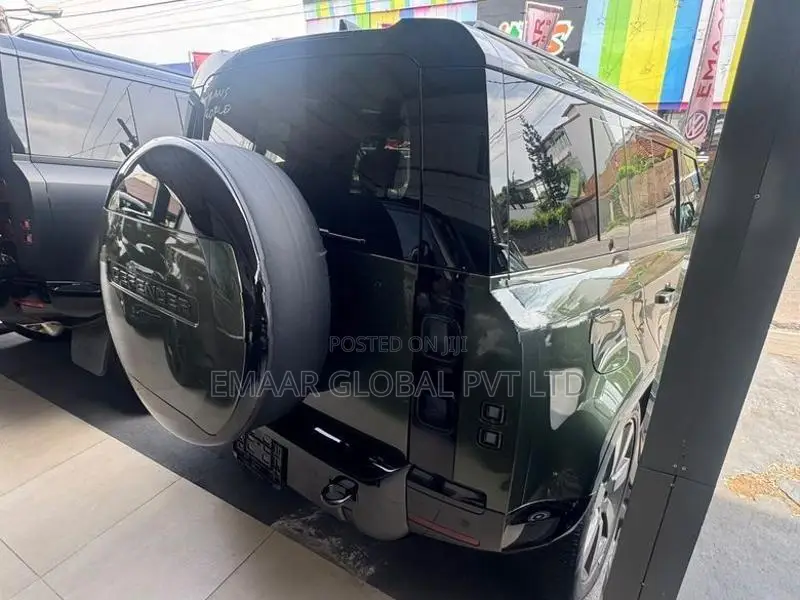 Land Rover Defender Fully Loaded 2026