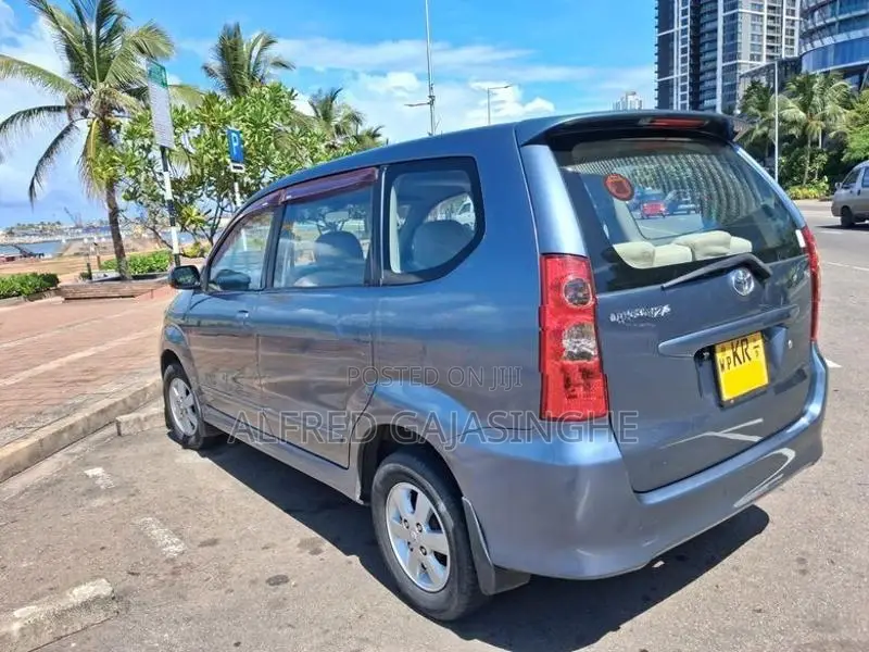 Toyota Avanza G 2011