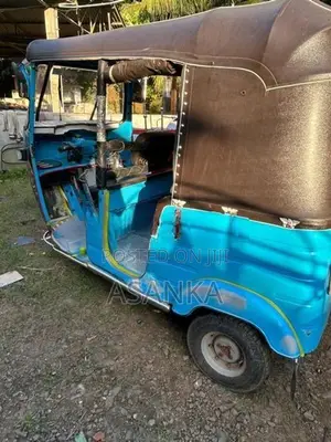 Bajaj RE 2 Stock 2012