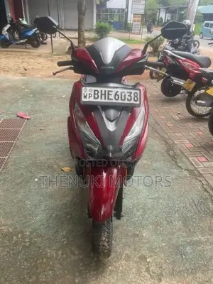 Honda Grazia 2015