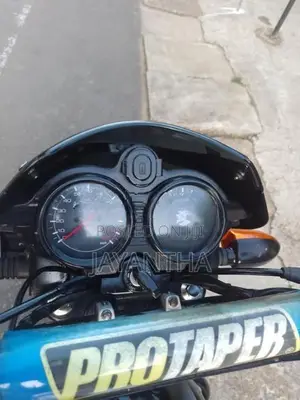 Bajaj CT100 ct 2024