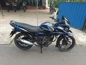Bajaj Discover discoverer 2015