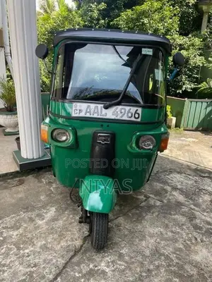 Bajaj RE 2013