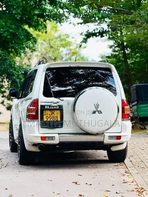 Mitsubishi Montero 2002