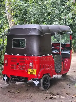 Bajaj Re 2015 Three Wheel (Used)