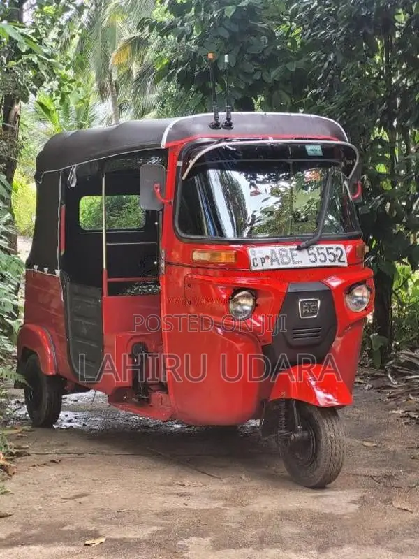 Bajaj Re 2015 Three Wheel (Used)