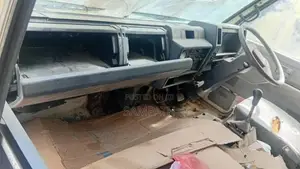Isuzu  1993 Lorry (Used)