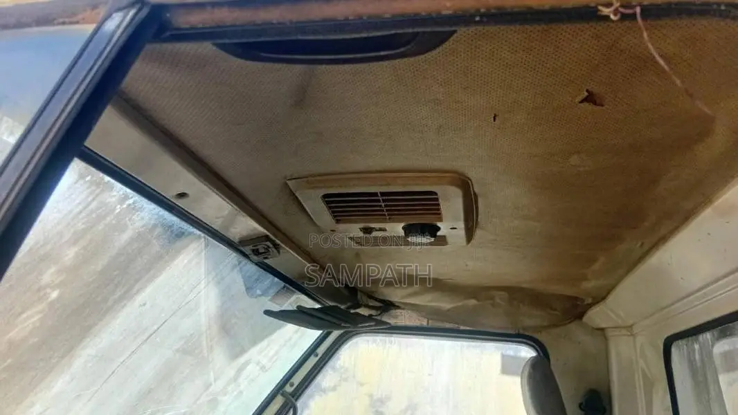 Isuzu  1993 Lorry (Used)