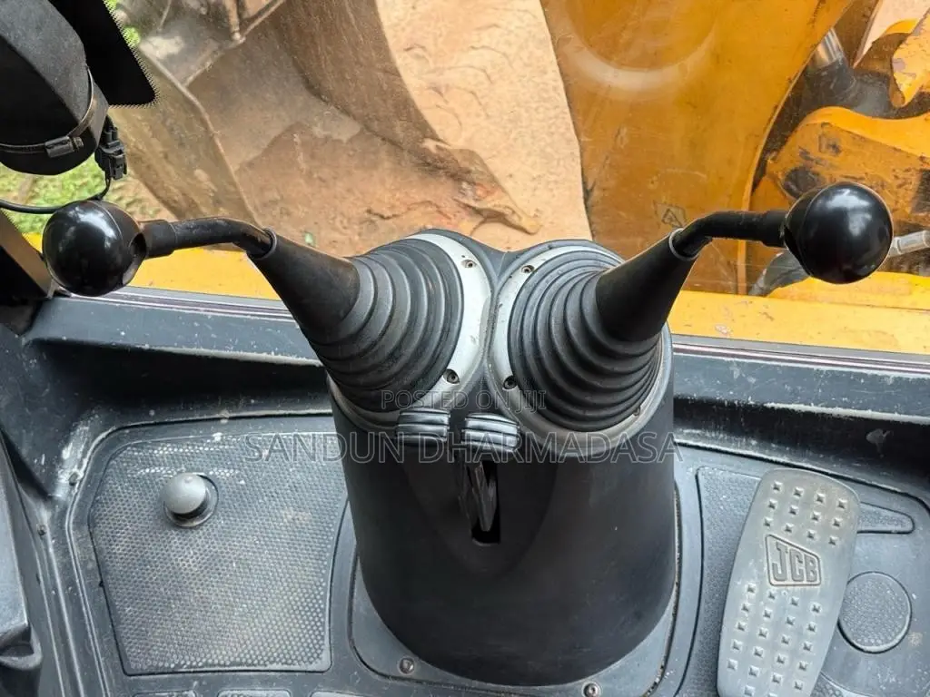 JCB 3CX Eco 2012 Heavy-Duty (Used)