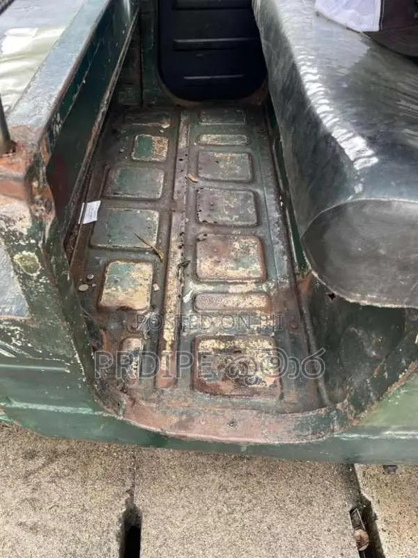 Bajaj 2 Stroke 1990 Three Wheel (Used)