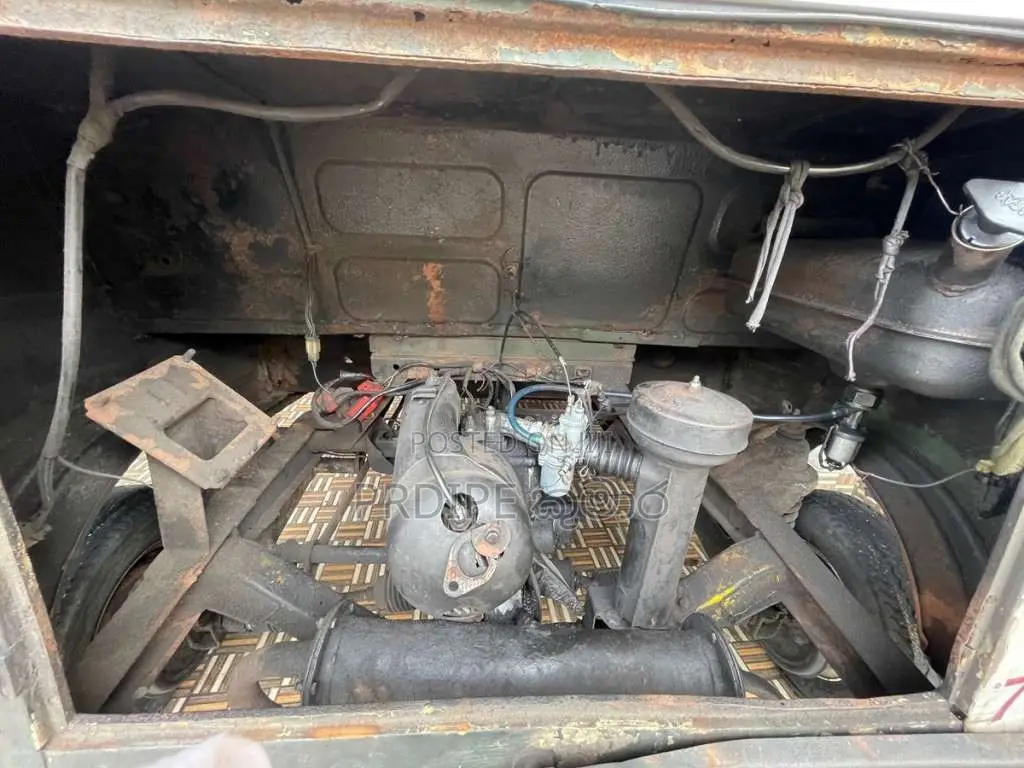 Bajaj 2 Stroke 1990 Three Wheel (Used)