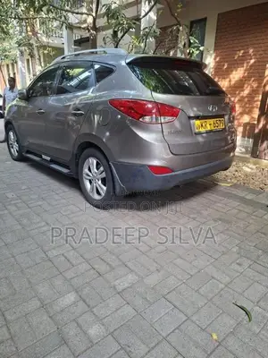Hyundai Tucson 2011 SUV (Used)