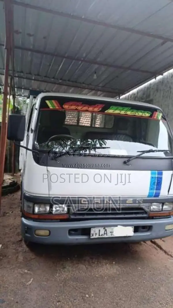 Mitsubishi Canter 2005 Lorry (Used)