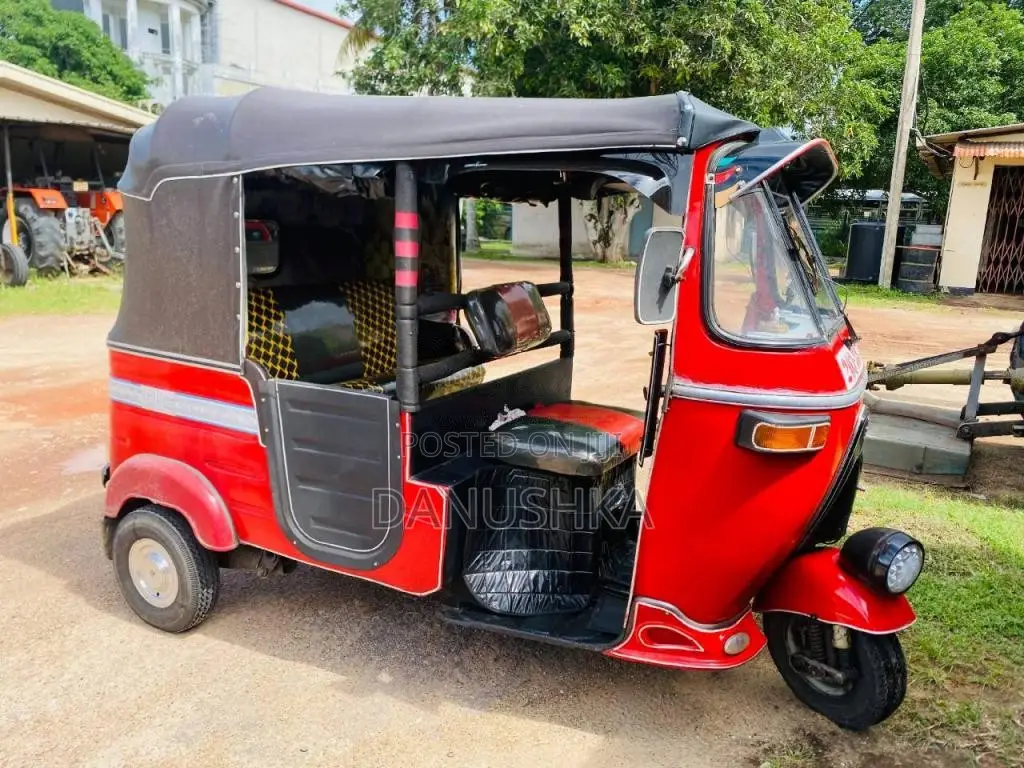 Bajaj 2 Stroke 1996 Three Wheel (Used)