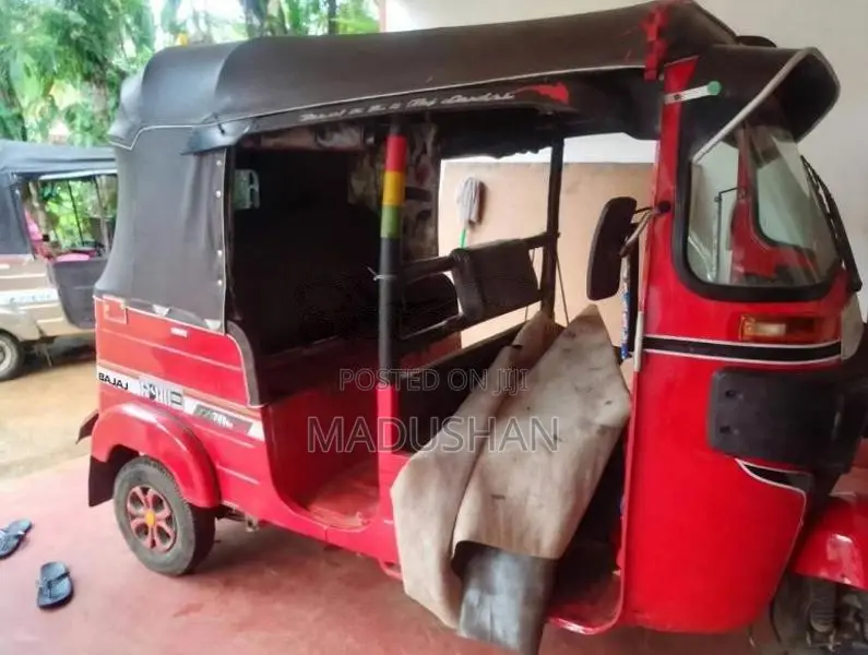 Bajaj RE 2014 Three Wheel (Used)