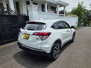 Honda Vezel 2016 SUV (Used)
