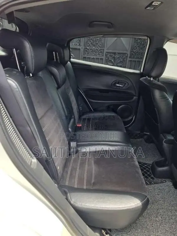 Honda Vezel 2016 SUV (Used)