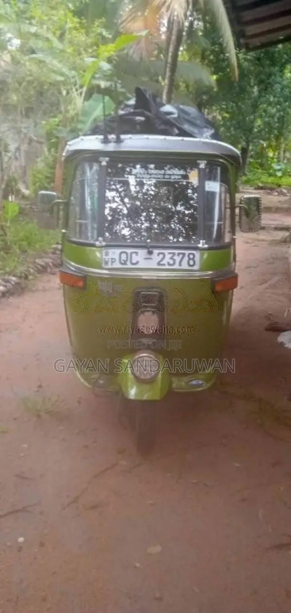 Bajaj 2 Stroke 2005 Three Wheel (Used)