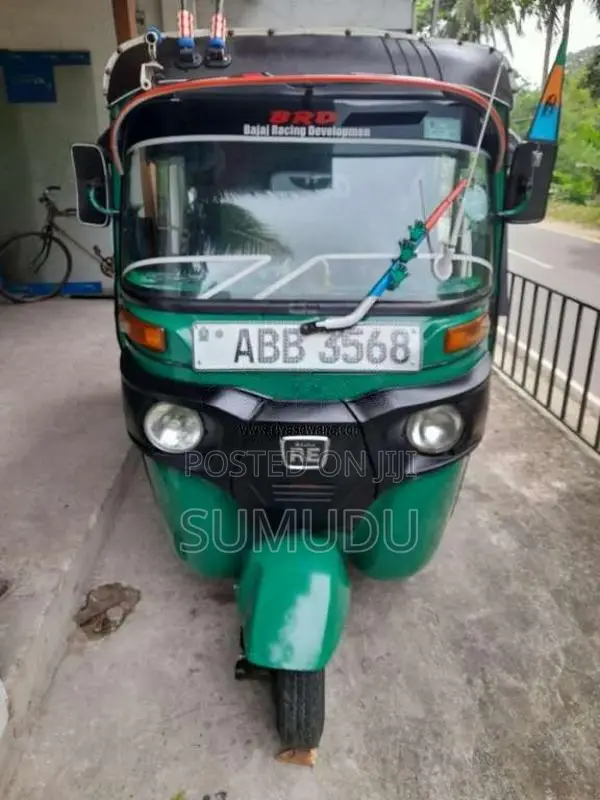 Bajaj 4 Stroke 2016 Three Wheel (Used)