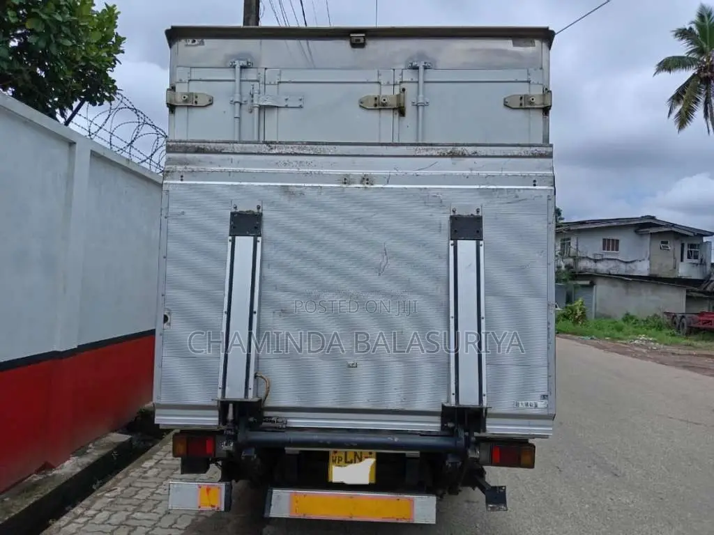 Isuzu Isuzu 2012 Lorry (Used)