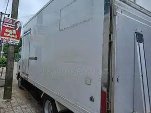 Isuzu Isuzu 2012 Lorry (Used)