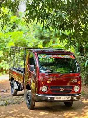 Tata Dimo Batta 2013 Lorry (Used)