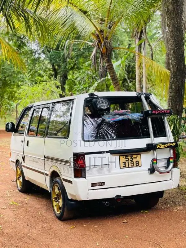 Nissan Vanette 1988 Van (Used)