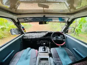 Nissan Vanette 1988 Van (Used)