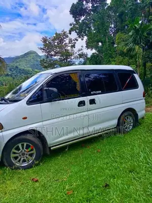 Mitsubishi L400 1996 Van (Used)