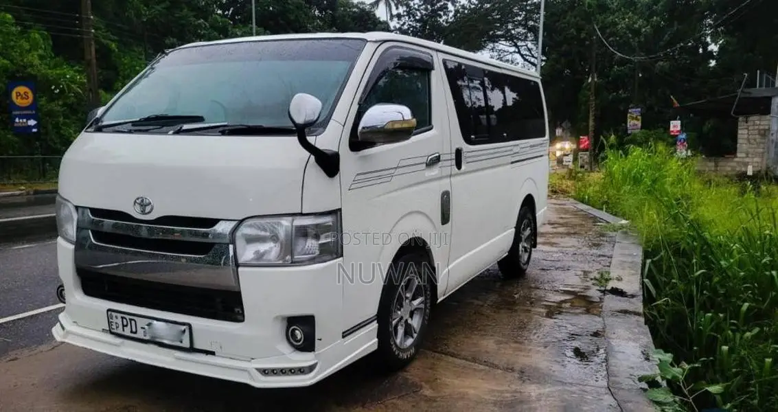 Toyota KDH 2008 Van (Used)